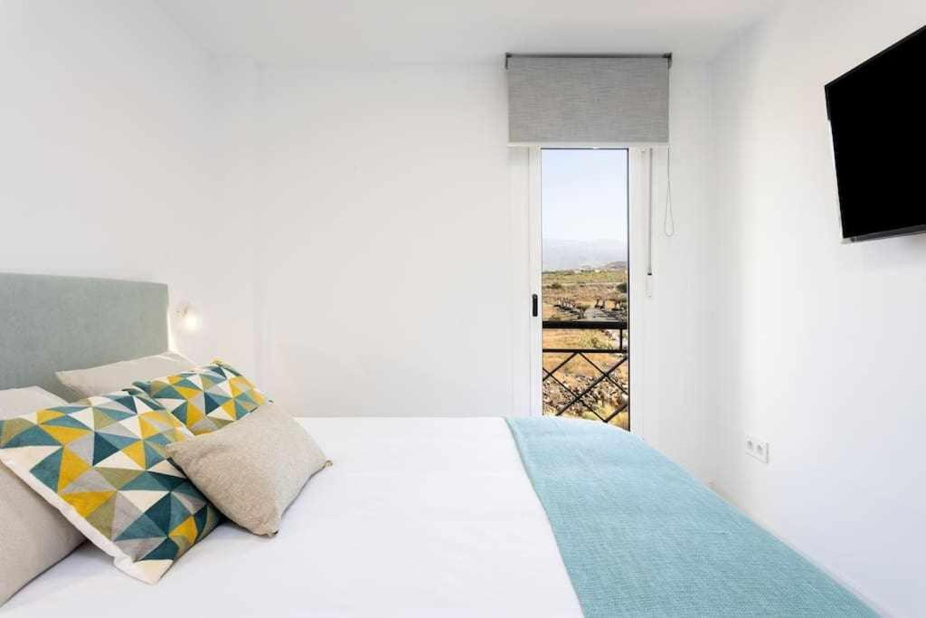 Sunnyland Apartment Arona Чо Экстерьер фото